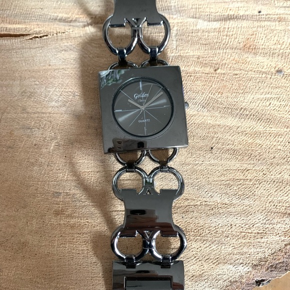 Watch - Picture 3 of 4